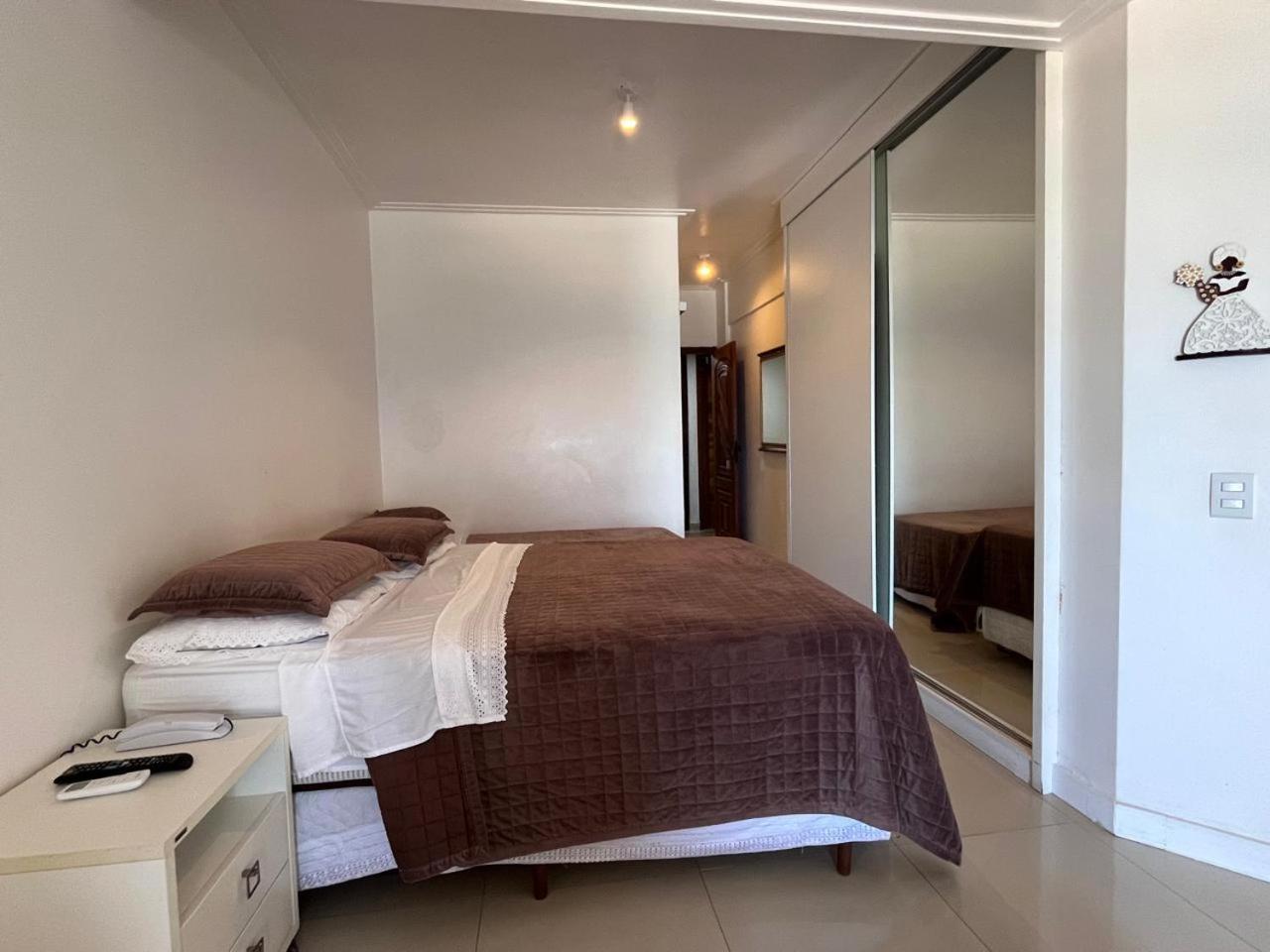 Hospedagem domiciliar Bahia Flat Barra - Frente Mar *